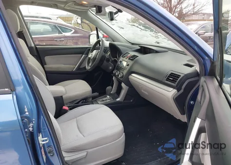 2015 Subaru Forester 2.5I Premium z USA, uszkodzony, nr VIN JF2SJADC9FH540846